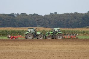 Używane ciągniki rolnicze – jakich traktorów najczęściej szukają nasi użytkownicy? Blog Mascus Polska